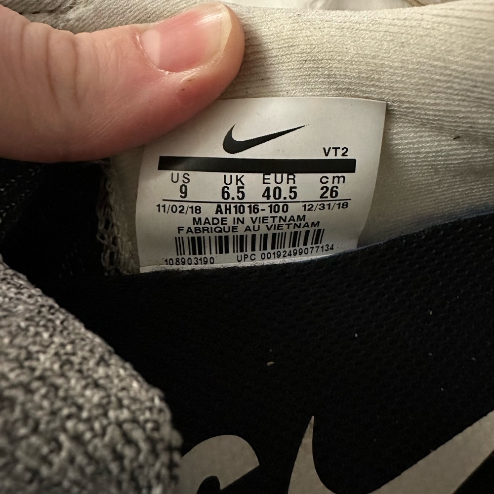 Nike Odyssey React Flyknit 2 - image 6